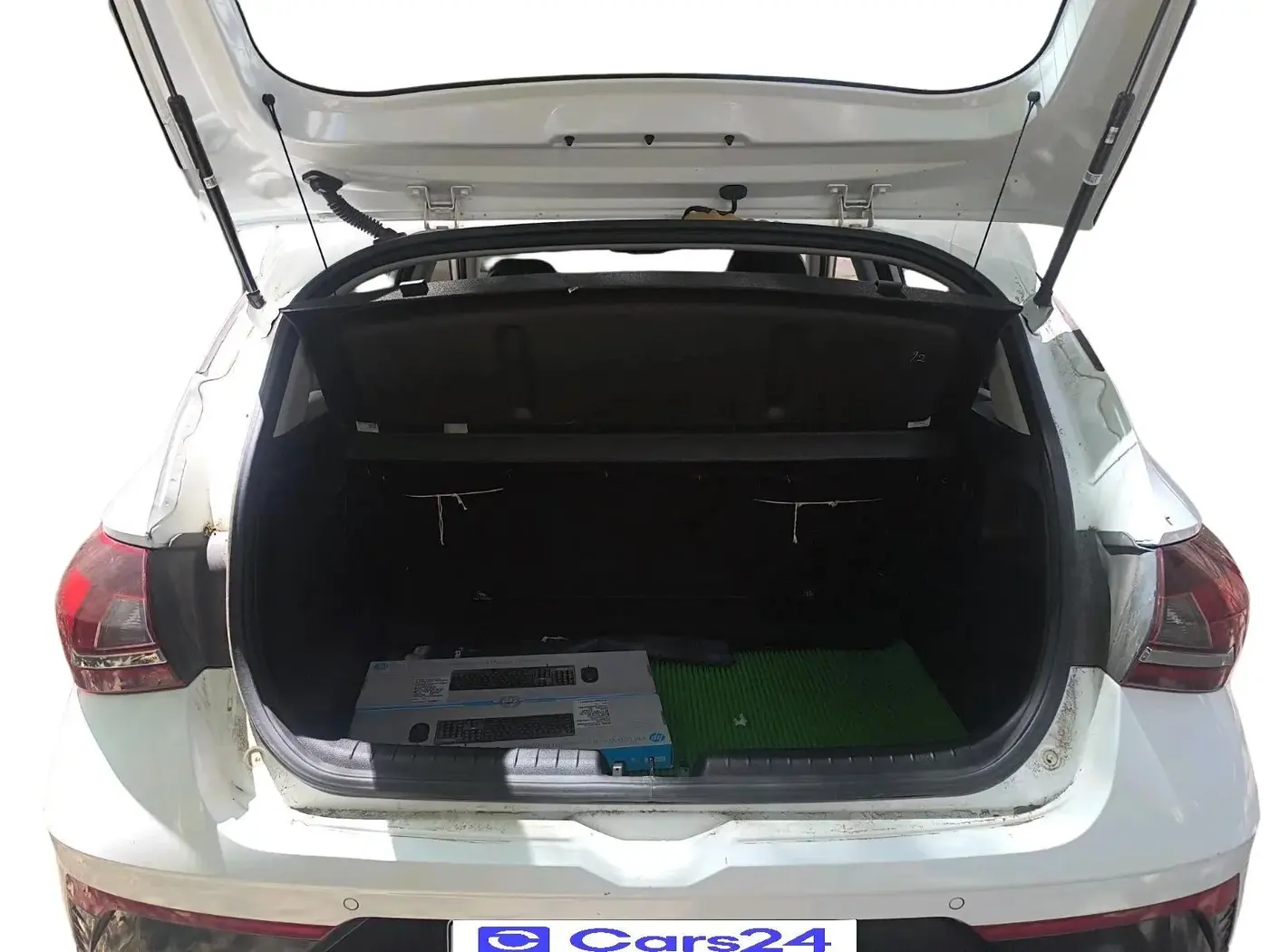 2024 Hyundai NEW I20 ASTA (O) 1.2 IVT, Petrol, Automatic, 12,853 km, exterior