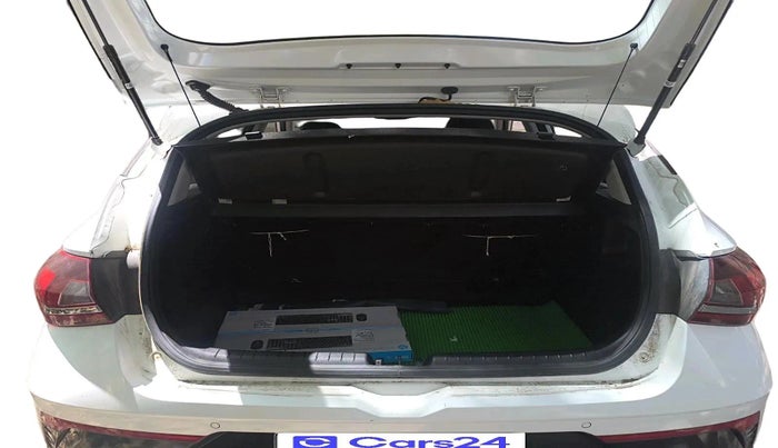 2024 Hyundai NEW I20 ASTA (O) 1.2 IVT, Petrol, Automatic, 12,853 km, exterior