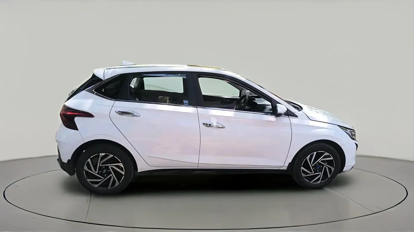2024 Hyundai NEW I20 ASTA (O) 1.2 IVT, Petrol, Automatic, 12,853 km, exterior