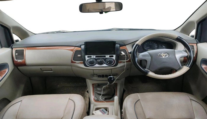 2013 Toyota Innova 2.5 GX 8 STR, Diesel, Manual, 2,23,425 km, interior
