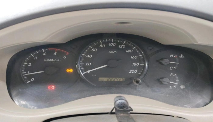 2013 Toyota Innova 2.5 GX 8 STR, Diesel, Manual, 2,23,425 km, interior