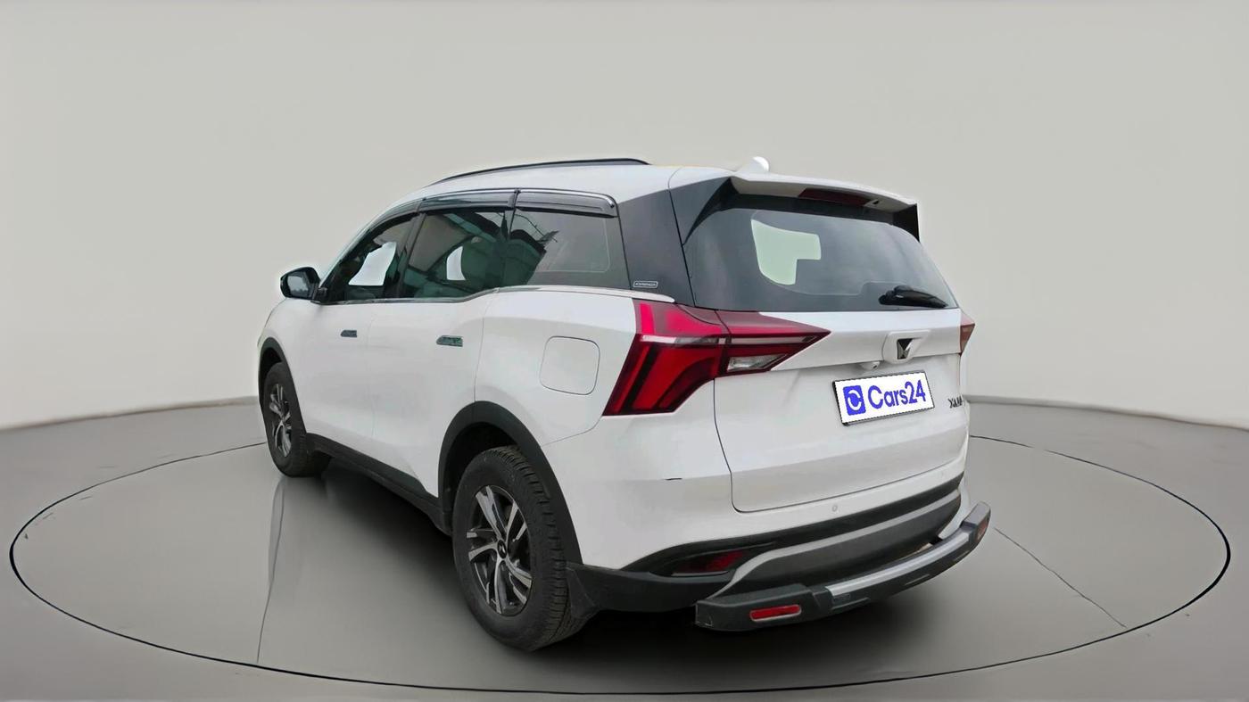 2025 Mahindra XUV700 AX 5 D MT 7 STR, Diesel, Manual, 46,701 km, exterior