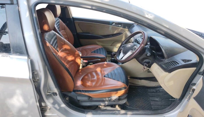 2012 Hyundai Verna FLUIDIC 1.6 CRDI SX, Diesel, Manual, 1,22,103 km, interior