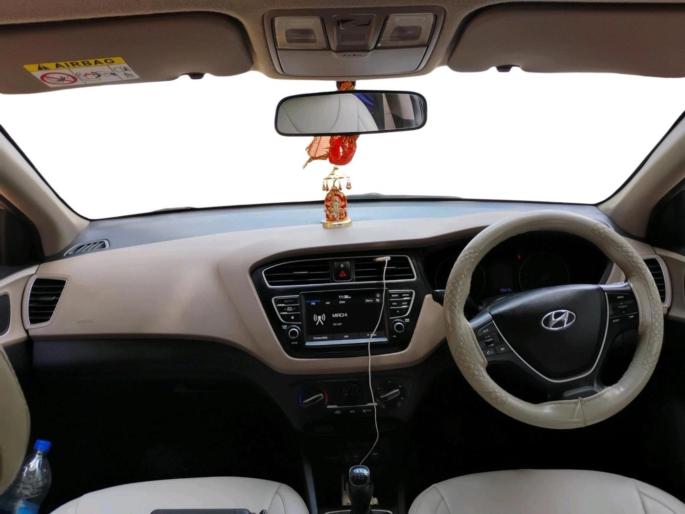 2019 Hyundai Elite i20 SPORTZ PLUS 1.2, Petrol, Manual, 1,35,219 km, interior