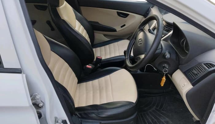 2017 Hyundai Eon MAGNA+ SE, Petrol, Manual, 90,237 km, interior