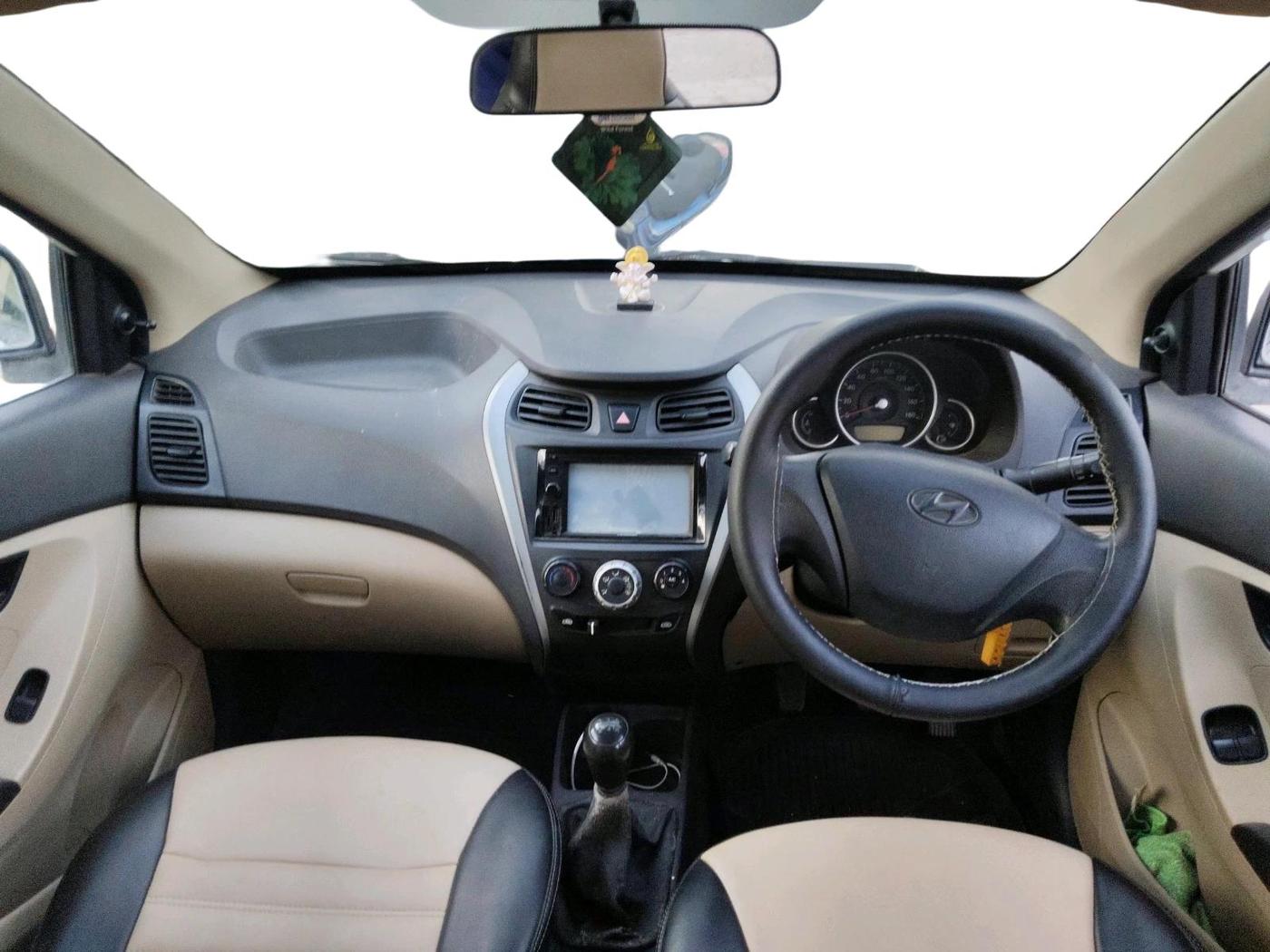 2017 Hyundai Eon MAGNA+ SE, Petrol, Manual, 90,237 km, interior