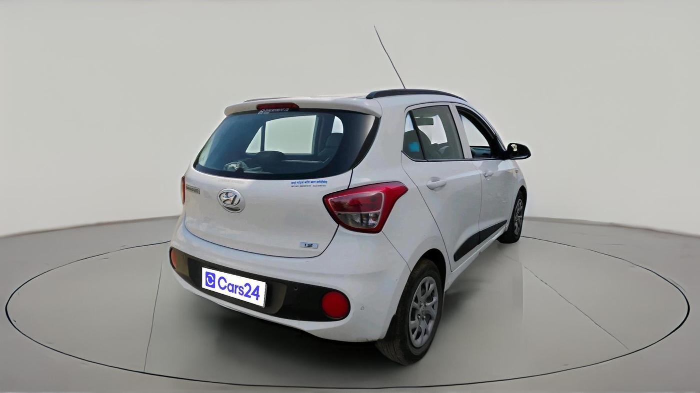 2020 Hyundai Grand i10 MAGNA 1.2 KAPPA VTVT, Petrol, Manual, 1,23,456 km, exterior