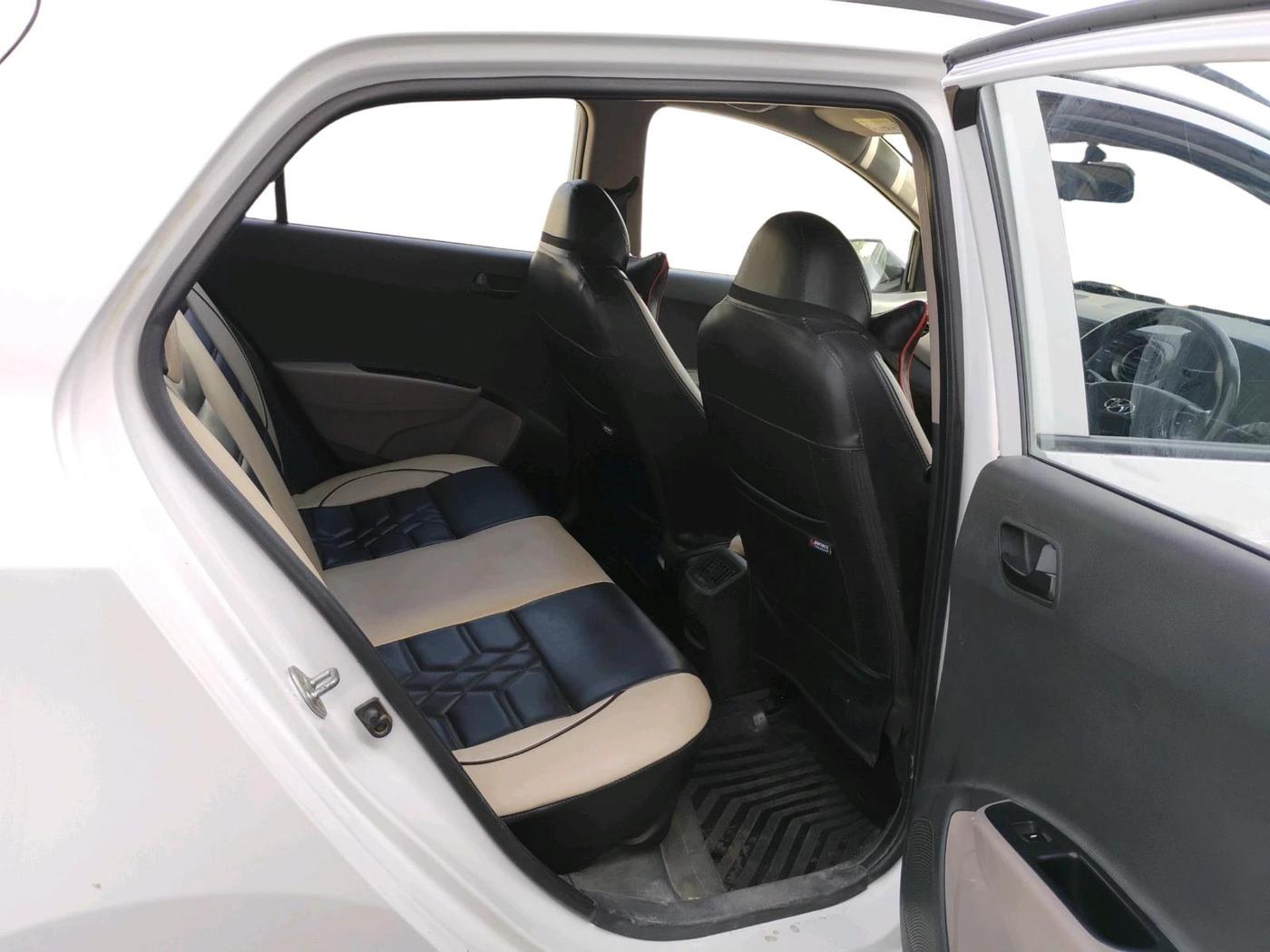 2020 Hyundai Grand i10 MAGNA 1.2 KAPPA VTVT, Petrol, Manual, 1,23,456 km, interior