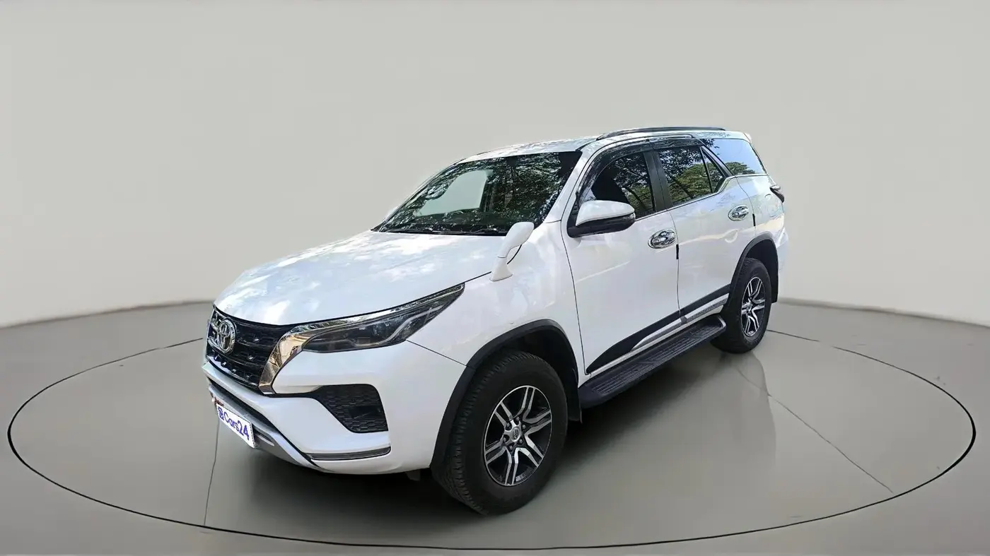 2024 Toyota Fortuner 4X2 AT 2.8 DIESEL, Diesel, Automatic, 78,773 km, exterior
