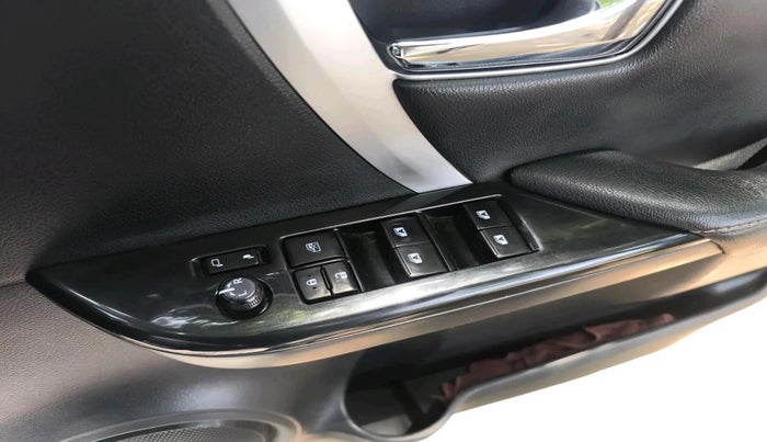 2024 Toyota Fortuner 4X2 AT 2.8 DIESEL, Diesel, Automatic, 78,773 km, interior