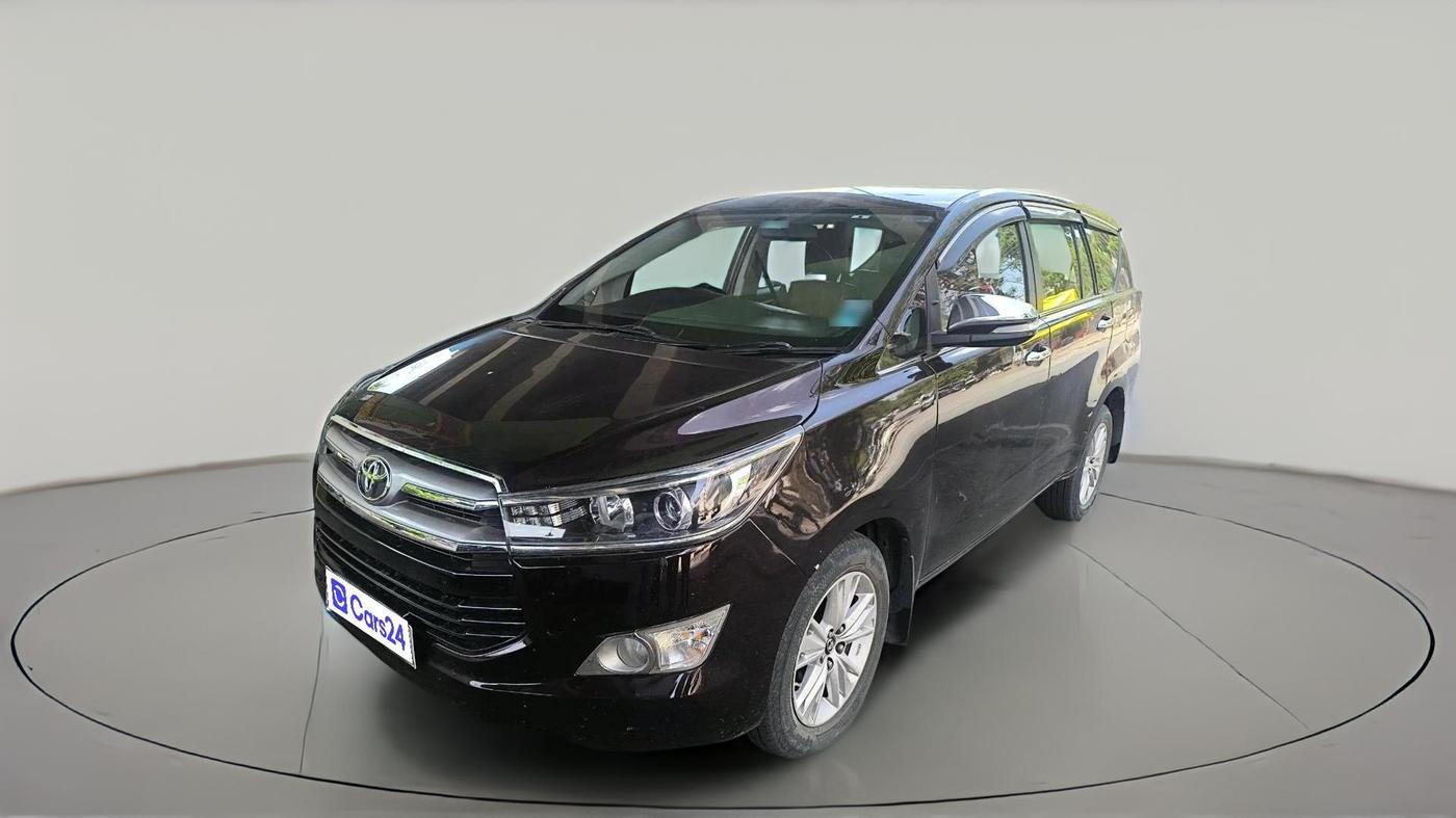 2016 Toyota Innova Crysta 2.8 ZX AT 7 STR, Diesel, Automatic, 2,91,418 km, exterior