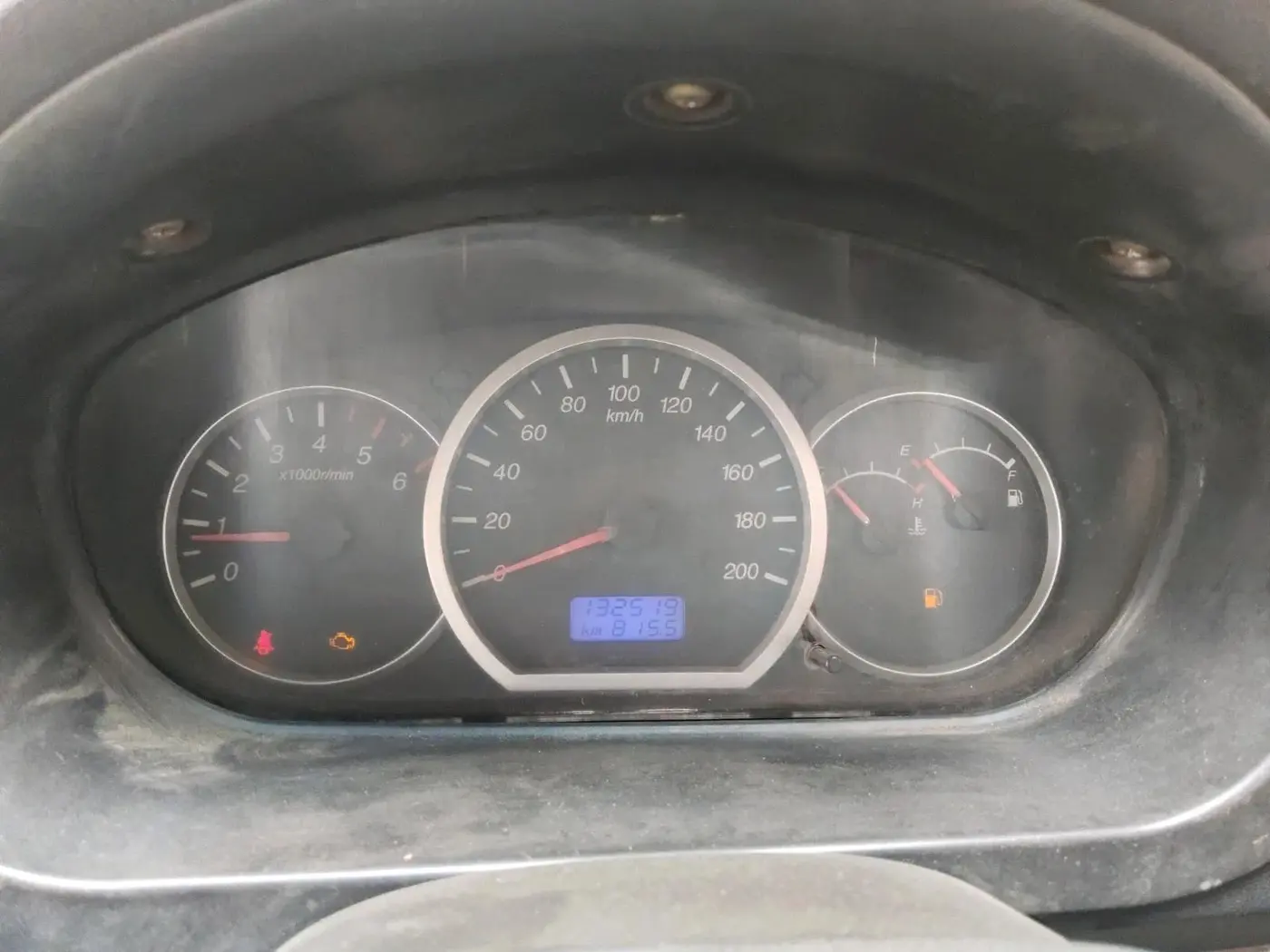 2013 Chevrolet Enjoy 1.3 LS 8 STR, Diesel, Manual, 1,32,519 km, interior