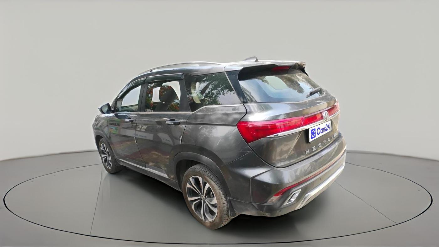 2023 MG HECTOR PLUS SHARP PRO 1.5 PETROL TURBO CVT 7 STR, Petrol, Automatic, 23,590 km, exterior