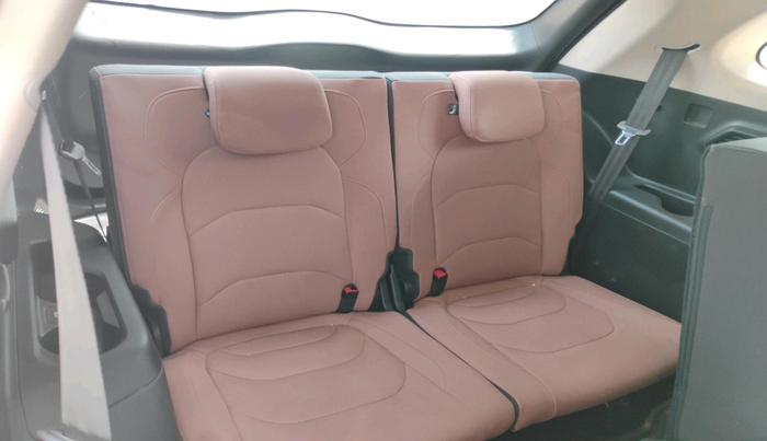 2023 MG HECTOR PLUS SHARP PRO 1.5 PETROL TURBO CVT 7 STR, Petrol, Automatic, 23,590 km, interior