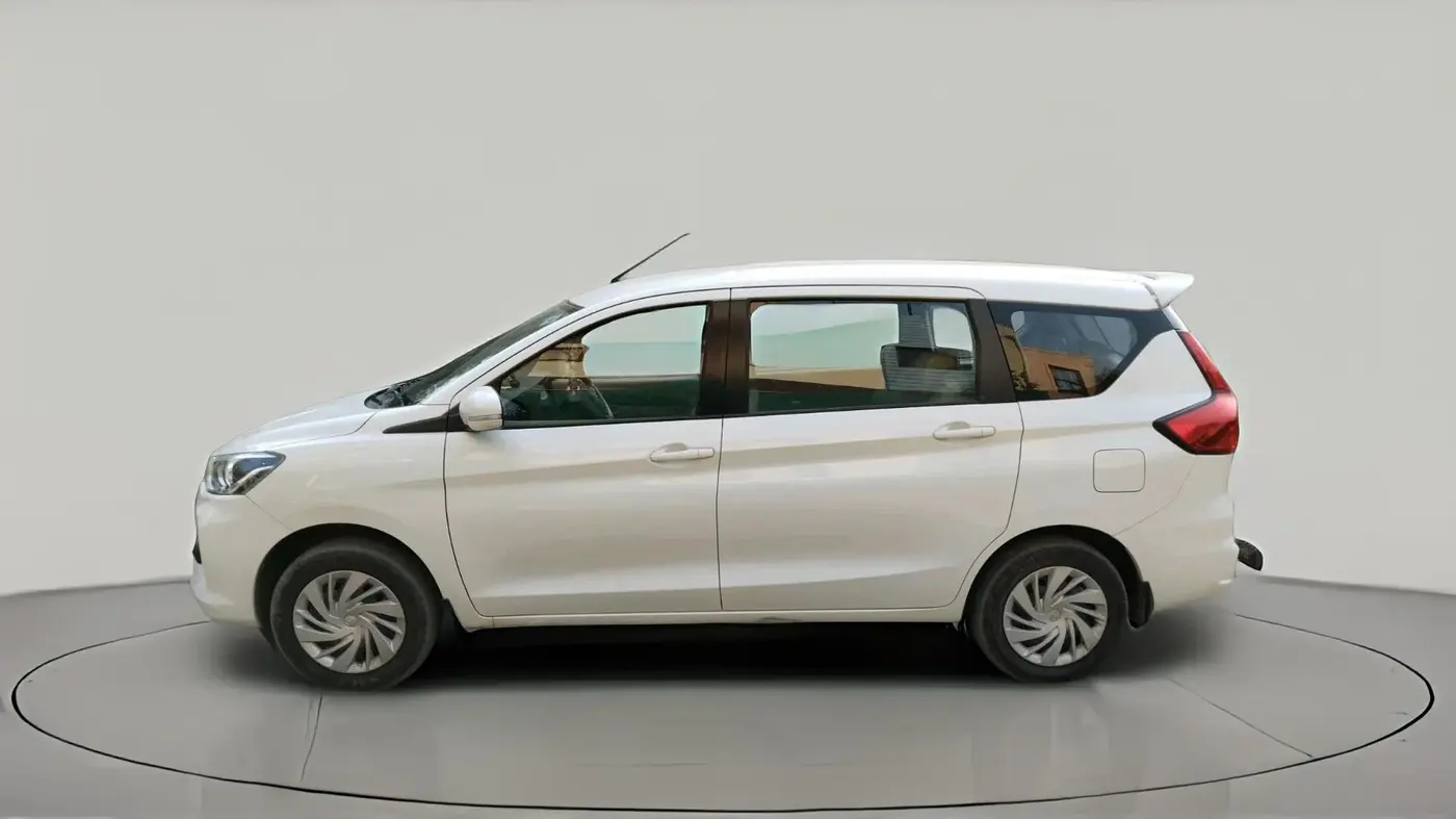 2024 Toyota RUMION S CNG , CNG, Manual, 39,315 km, exterior