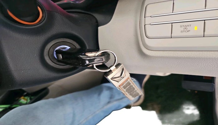 2023 Mahindra XUV300 W6 1.5 Sunroof Diesel, Diesel, Manual, 93,153 km, interior