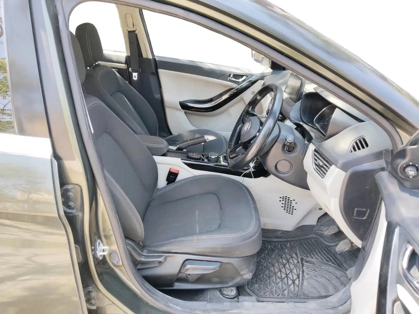 2021 Tata NEXON XZ PLUS PETROL SUNROOF, Petrol, Manual, 76,811 km, interior