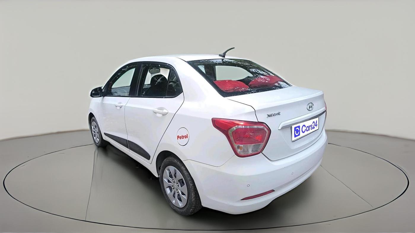 2016 Hyundai Xcent S 1.2, Petrol, Manual, 35,257 km, exterior