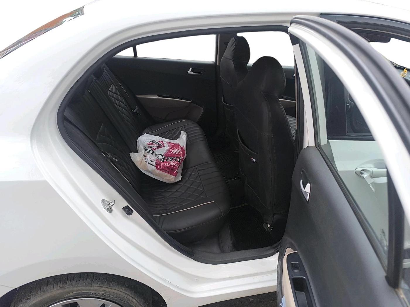 2016 Hyundai Xcent S 1.2, Petrol, Manual, 35,257 km, interior