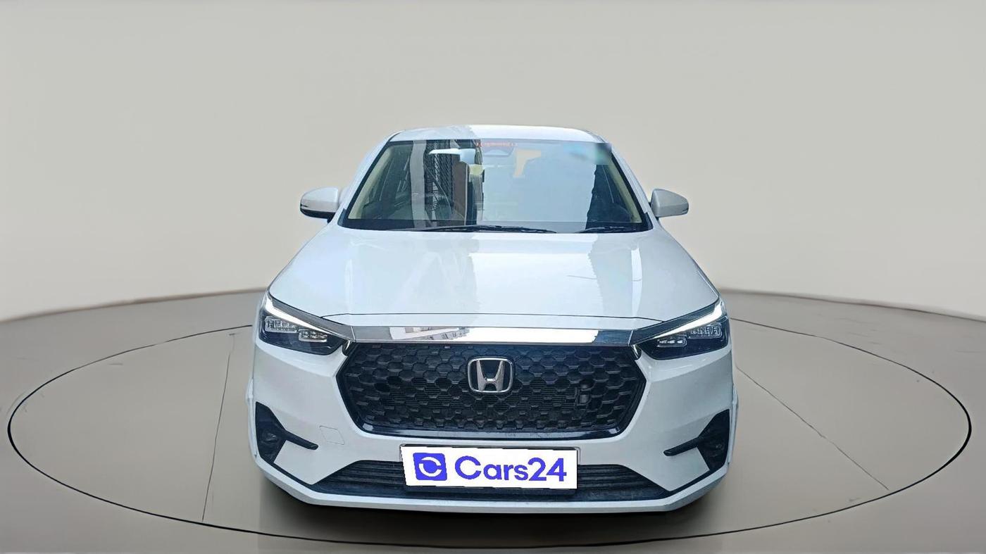 2026 Honda Amaze ZX 1.2 Petrol CVT, Petrol, Automatic, 3,447 km, exterior