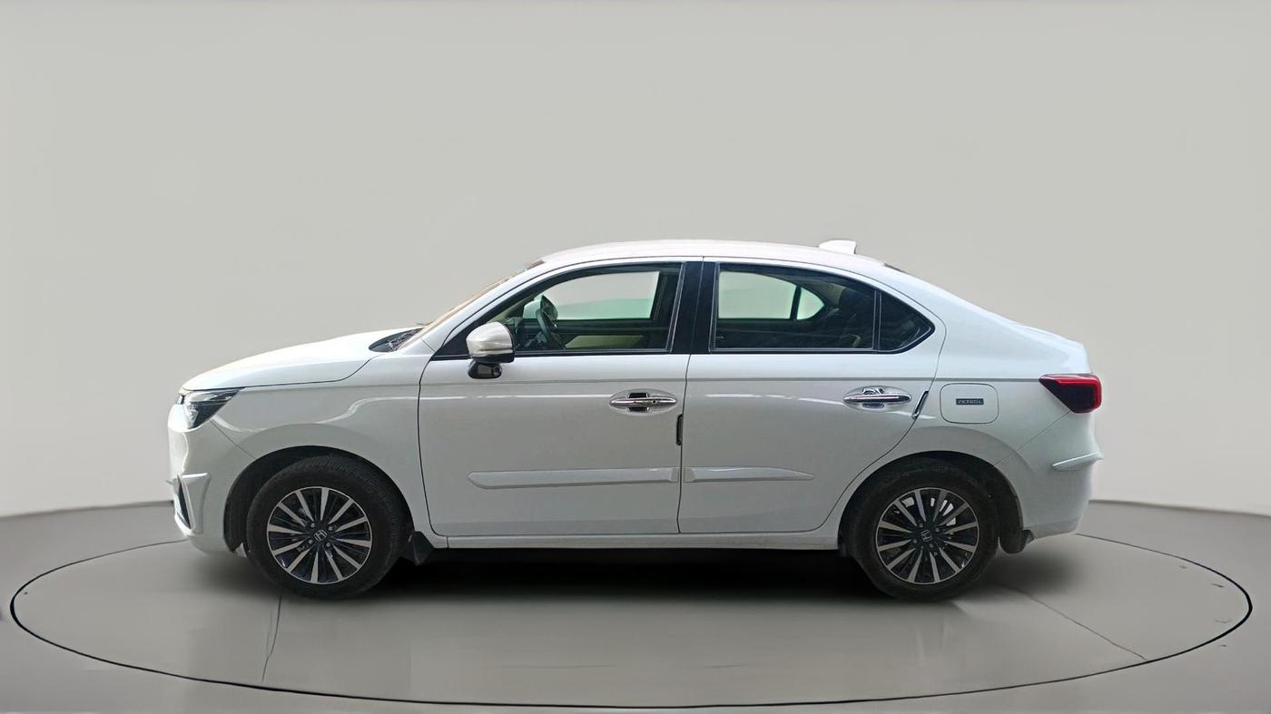 2026 Honda Amaze ZX 1.2 Petrol CVT, Petrol, Automatic, 3,447 km, exterior