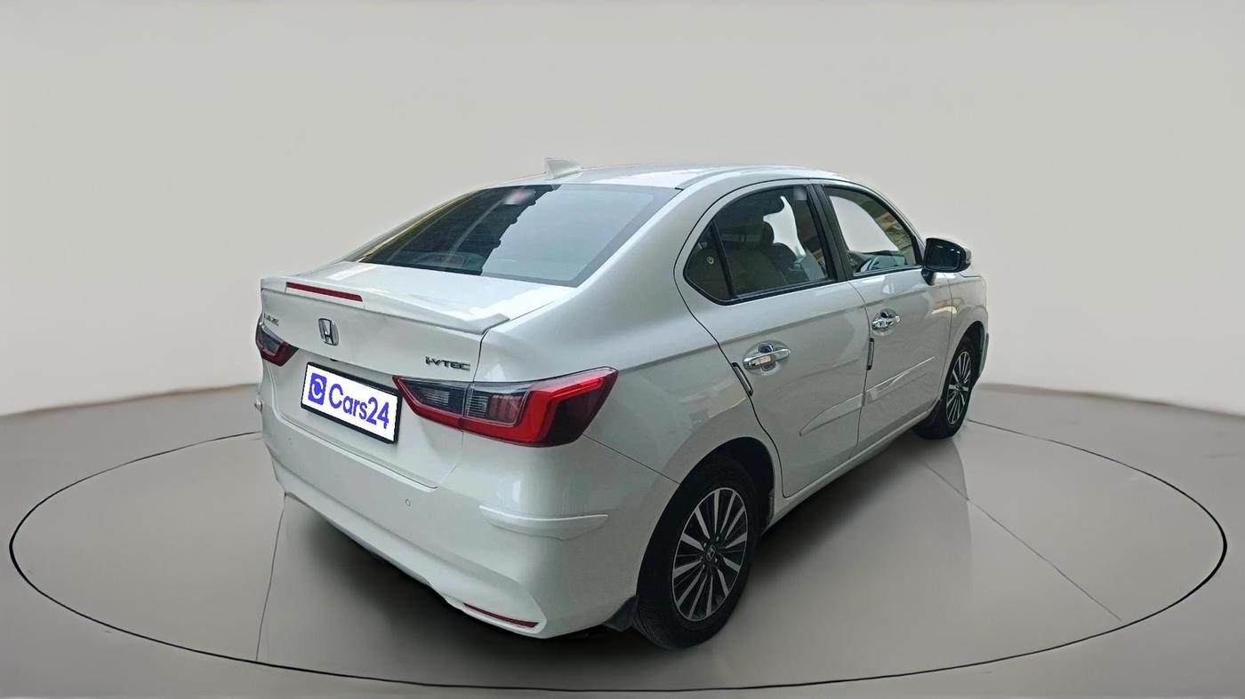 2026 Honda Amaze ZX 1.2 Petrol CVT, Petrol, Automatic, 3,447 km, exterior