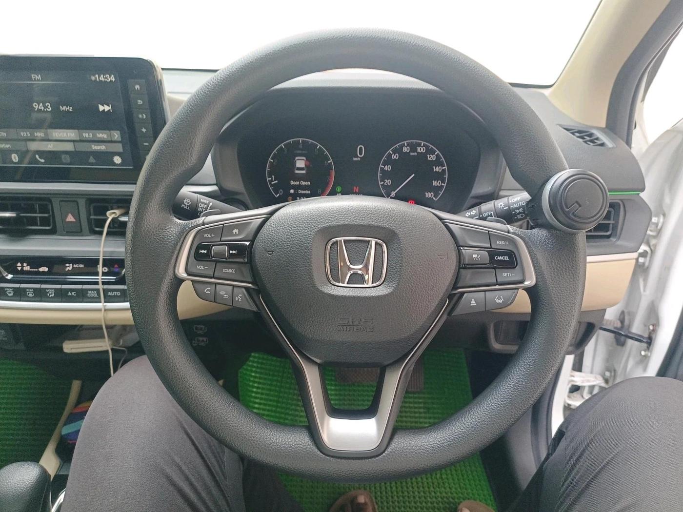 2026 Honda Amaze ZX 1.2 Petrol CVT, Petrol, Automatic, 3,447 km, interior