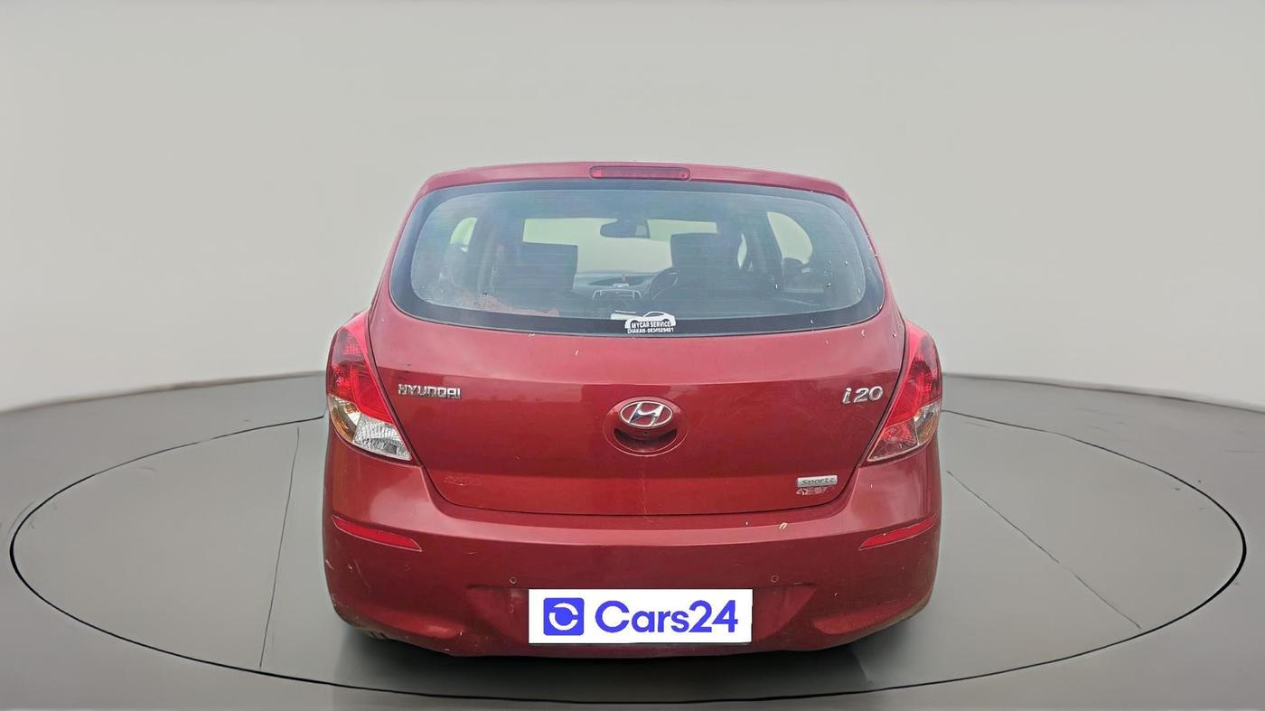 2014 Hyundai i20 SPORTZ 1.4 AT, CNG, Automatic, 63,461 km, exterior