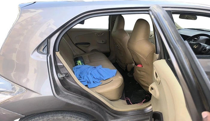 2013 Honda Brio S MT, CNG, Manual, 2,26,111 km, interior