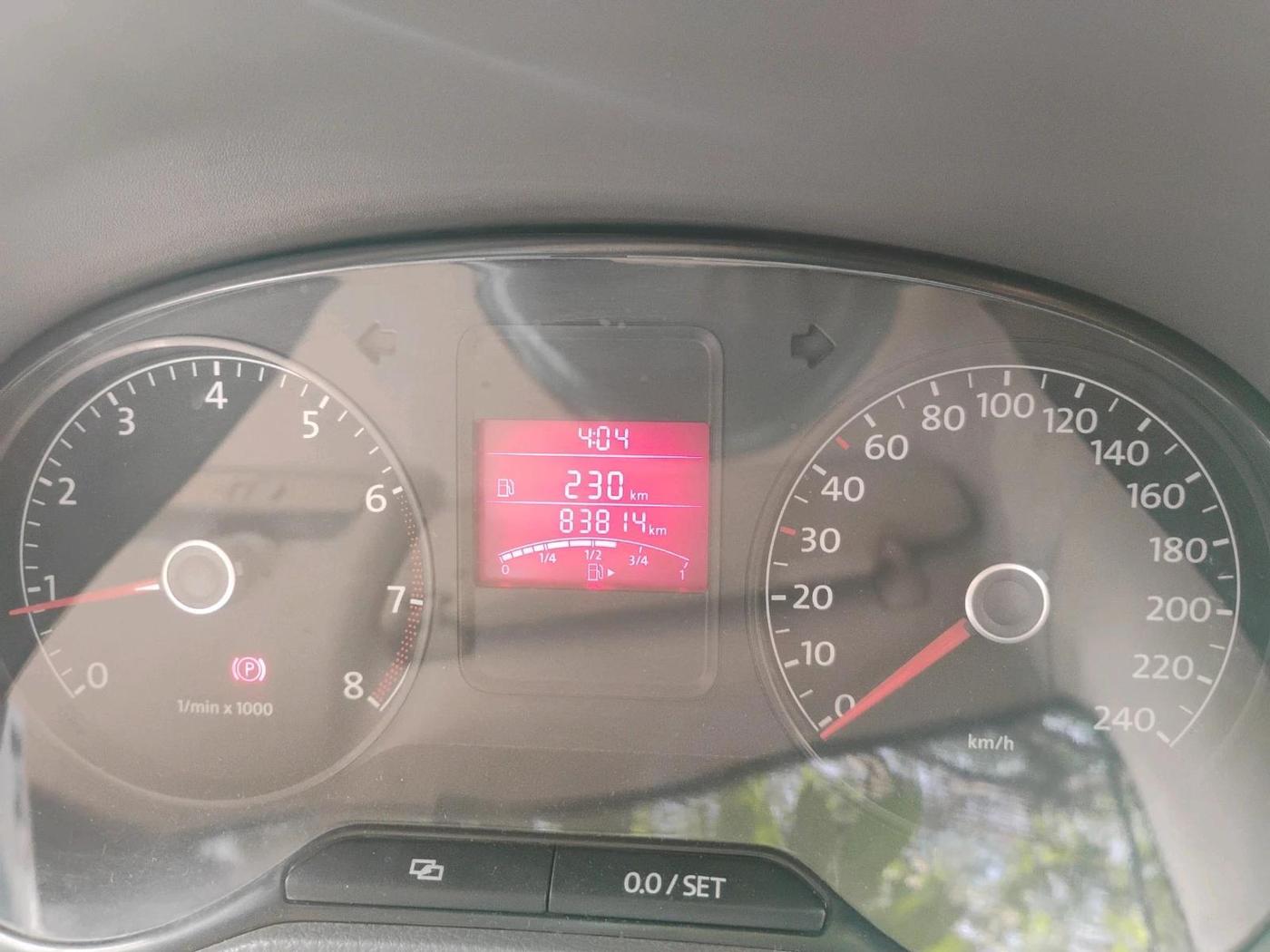 2013 Volkswagen Vento HIGHLINE 1.6 MPI, Petrol, Manual, 83,814 km, interior