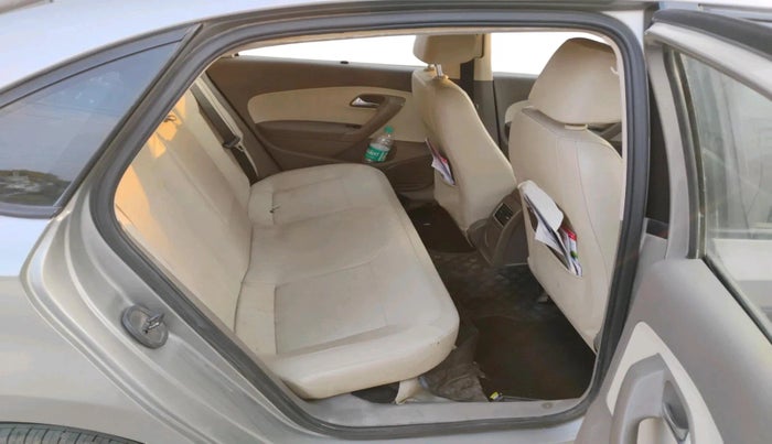 2015 Skoda Rapid 1.5 TDI CR Style Plus, Diesel, Manual, 1,82,664 km, interior