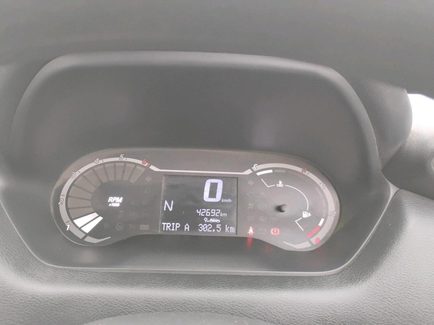 2024 Nissan MAGNITE Visia EZ-Shift, Petrol, Automatic, 42,692 km, interior