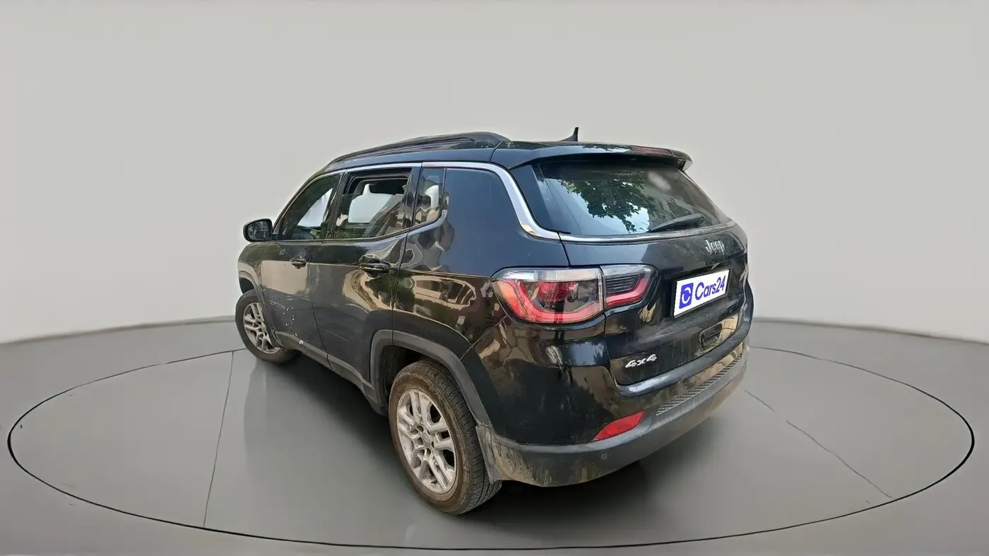 2017 Jeep Compass LIMITED (O) 2.0 DIESEL 4X4, Diesel, Manual, 1,04,055 km, exterior
