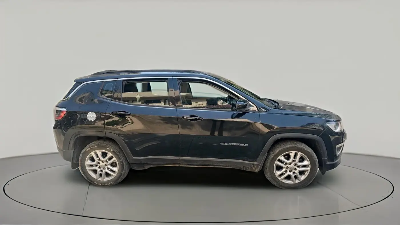 2017 Jeep Compass LIMITED (O) 2.0 DIESEL 4X4, Diesel, Manual, 1,04,055 km, exterior