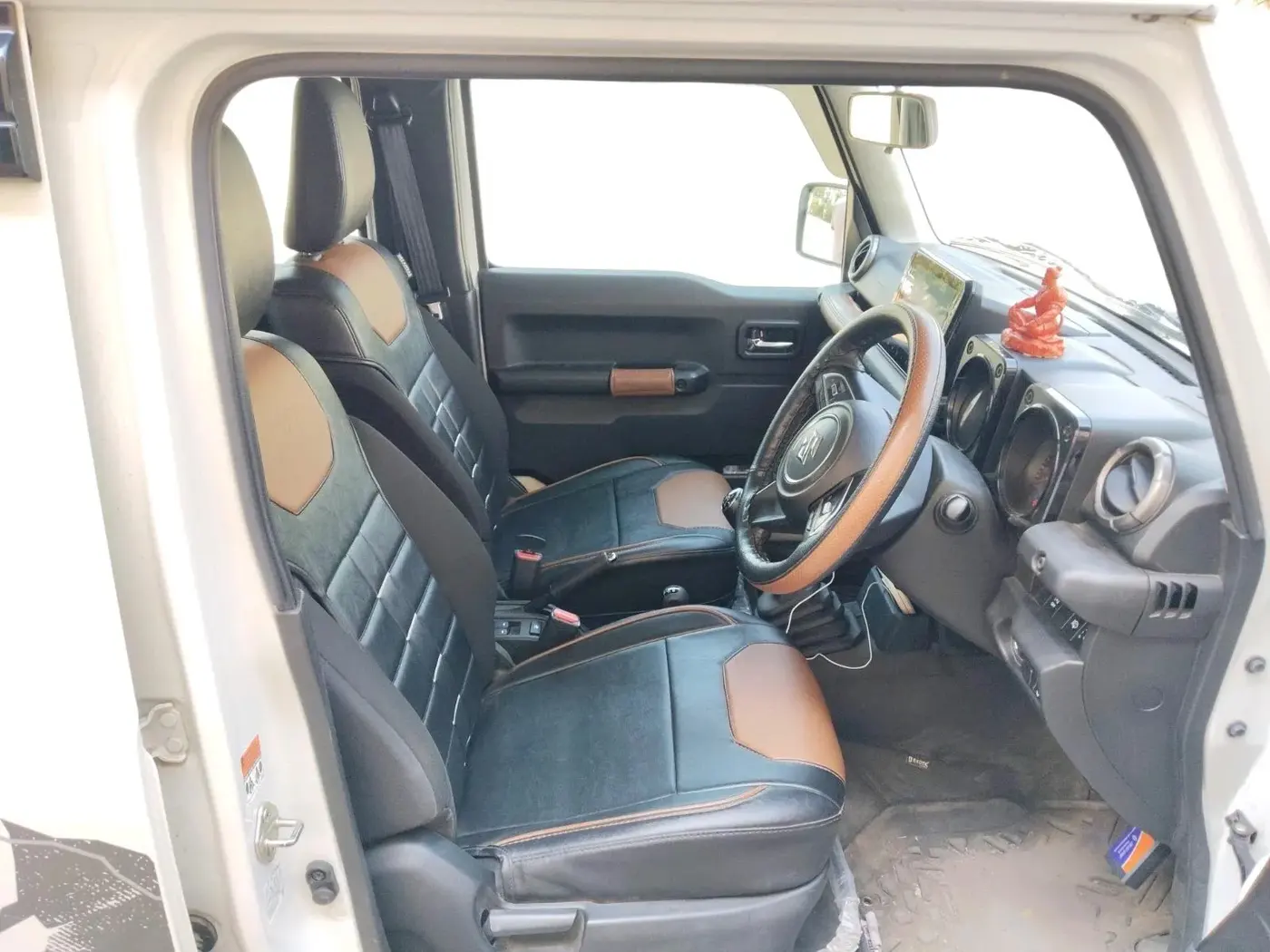 2023 Maruti JIMNY ALPHA ALL GRIP PRO MT, Petrol, Manual, 15,667 km, interior