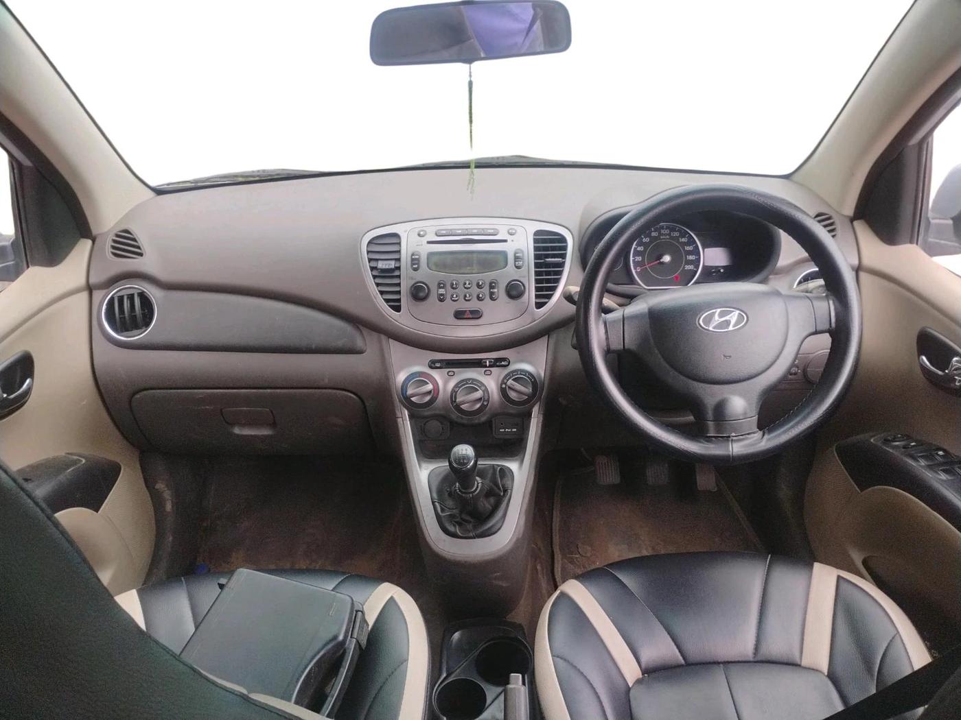 2011 Hyundai i10 SPORTZ 1.2, Petrol, Manual, 76,181 km, interior
