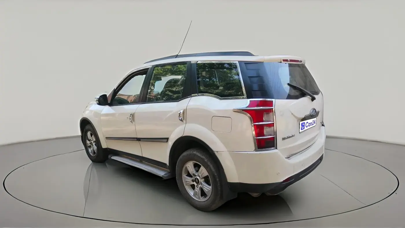 2012 Mahindra XUV500 W8, Diesel, Manual, 2,14,560 km, exterior