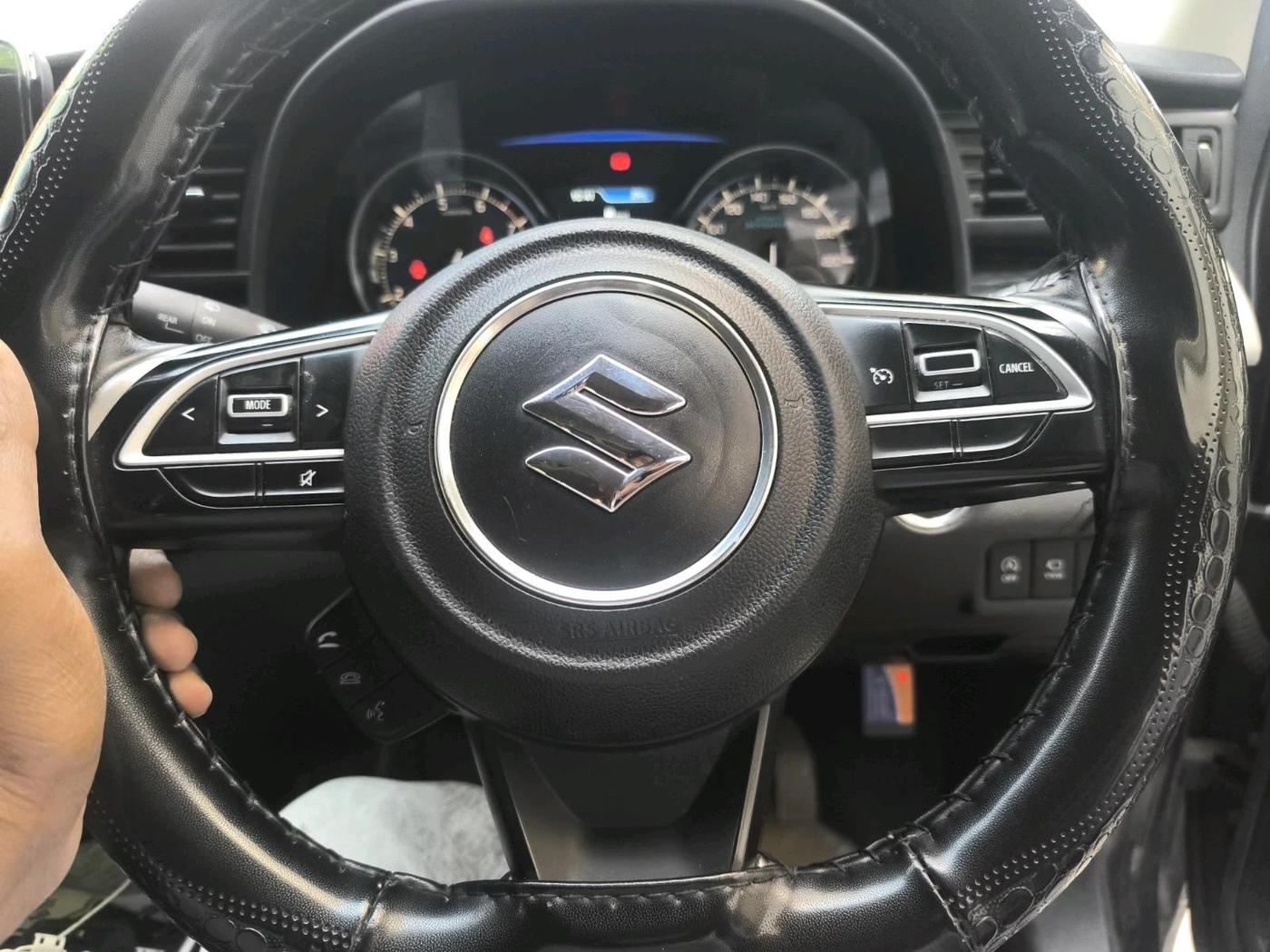 2024 Maruti XL6 ALPHA MT, Petrol, Manual, 19,671 km, interior