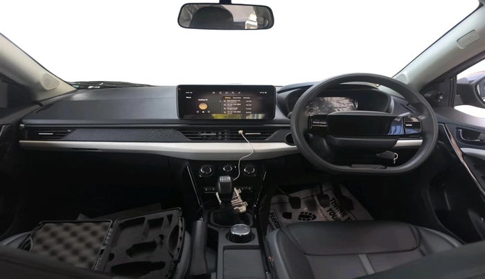 2025 Tata NEXON Pure Plus 1.2 Petrol 6MT, Petrol, Manual, 1,930 km, interior