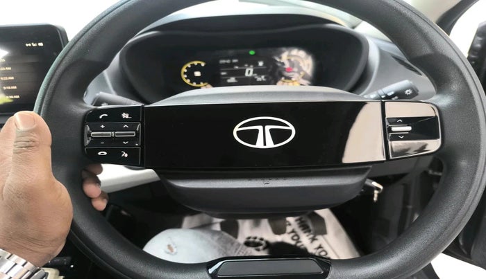 2025 Tata NEXON Pure Plus 1.2 Petrol 6MT, Petrol, Manual, 1,930 km, interior