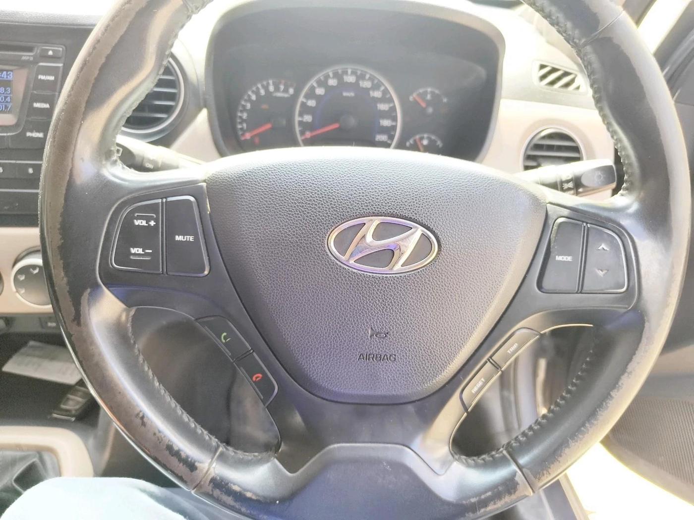 2014 Hyundai Grand i10 ASTA (O) 1.2 KAPPA VTVT, Petrol, Manual, 72,689 km, interior