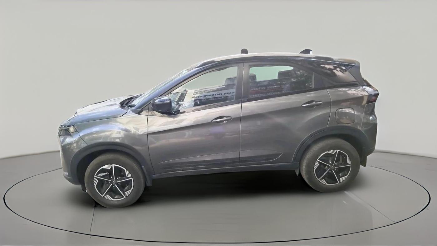 2023 Tata NEXON FEARLESS + S P MT, Petrol, Manual, 34,338 km, exterior