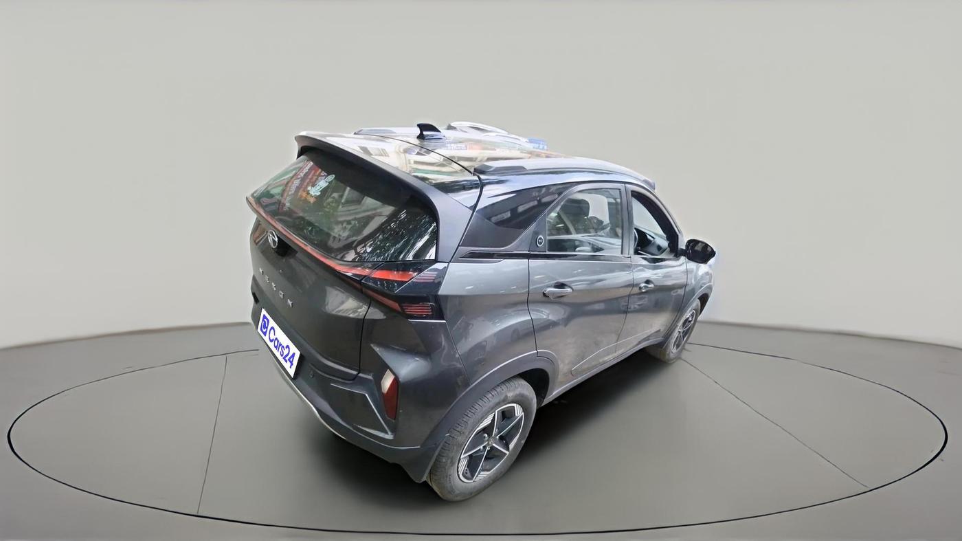 2023 Tata NEXON FEARLESS + S P MT, Petrol, Manual, 34,338 km, exterior