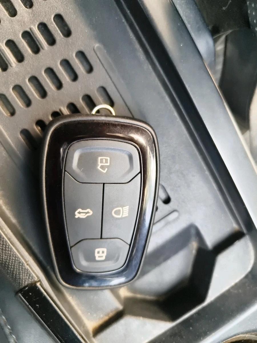 2023 Tata NEXON FEARLESS + S P MT, Petrol, Manual, 34,338 km, interior