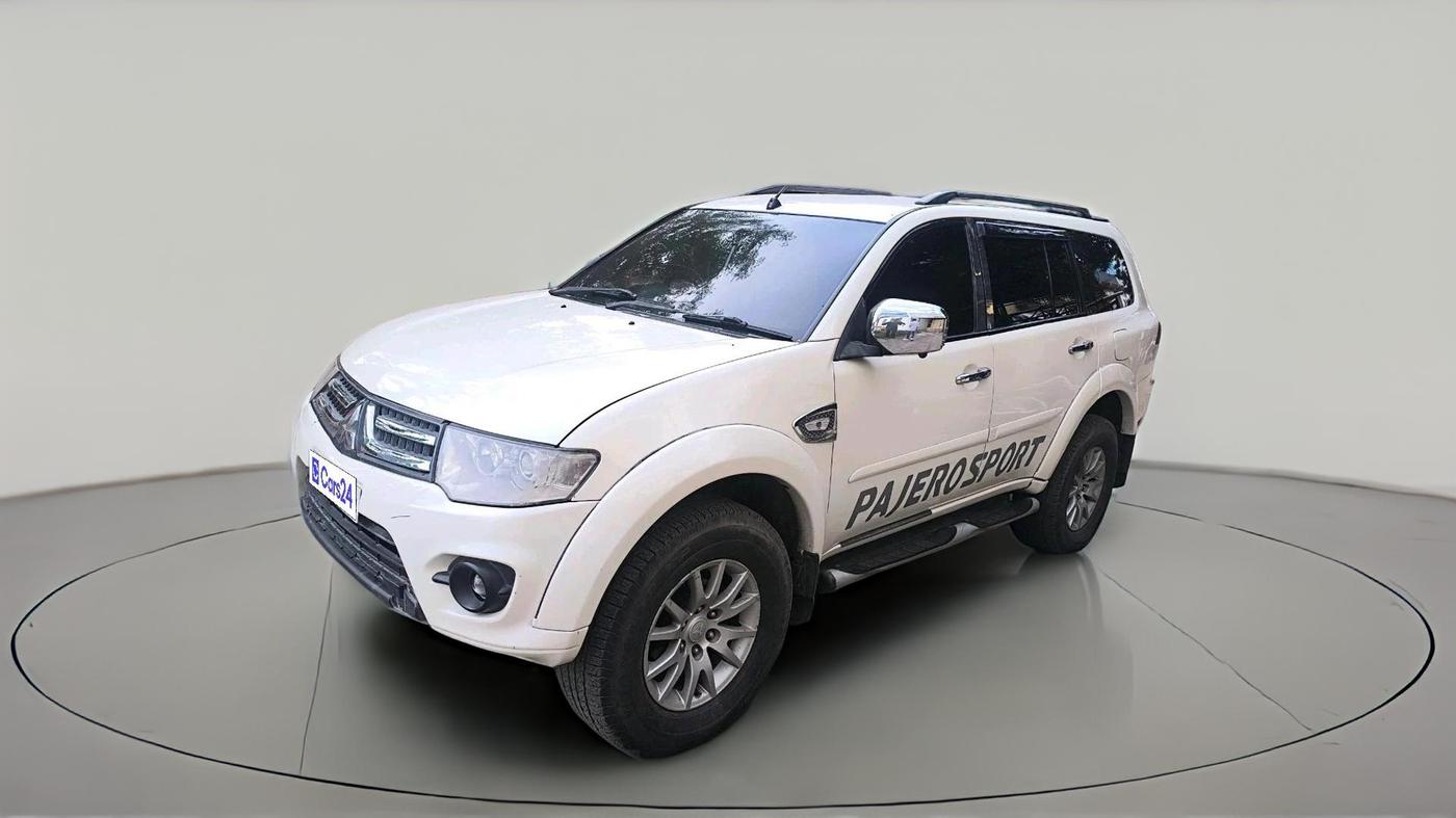 2012 Mitsubishi Pajero Sport 2.5 MT 4X4, Diesel, Manual, 2,93,676 km, exterior