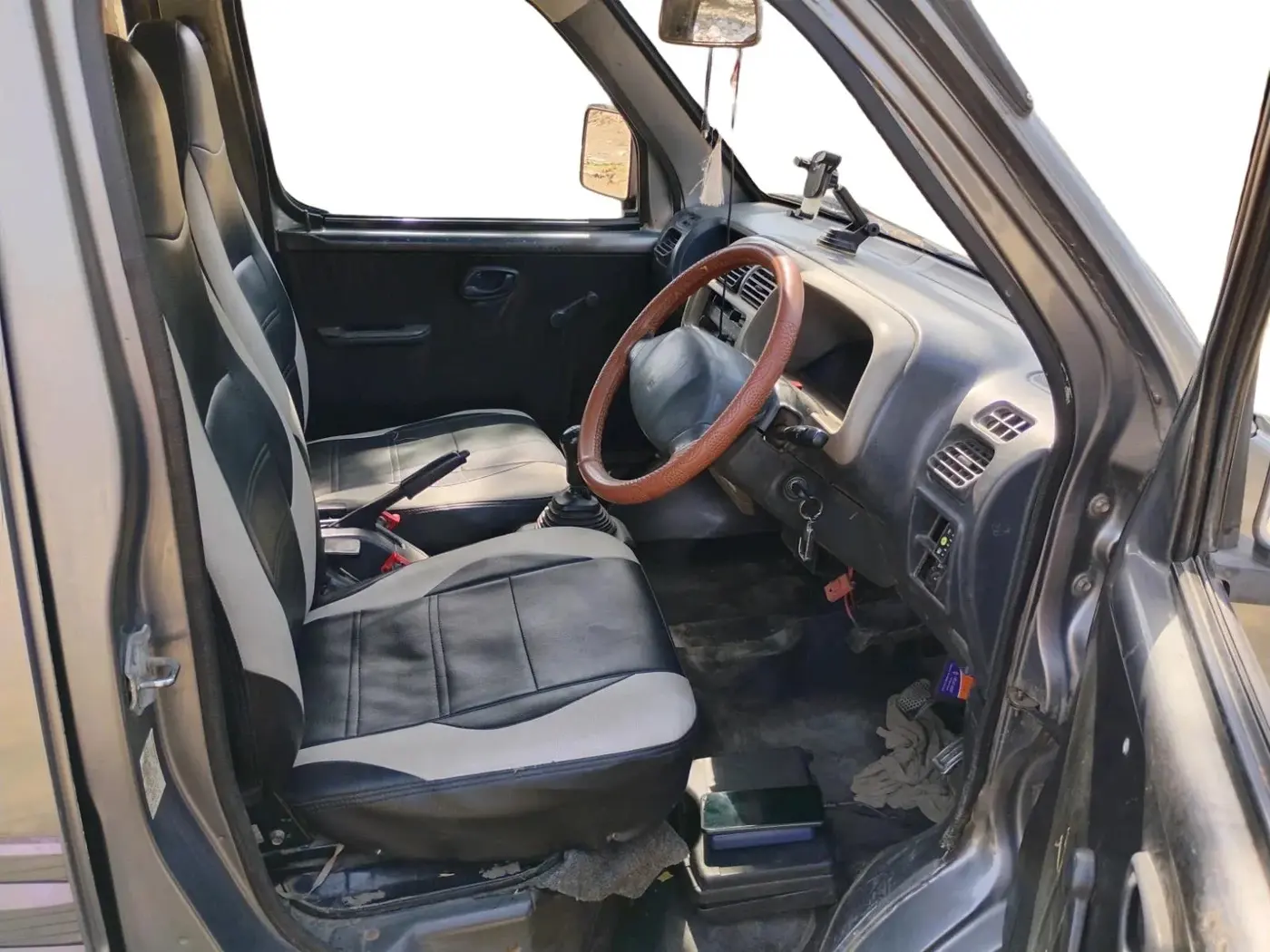 2013 Maruti Eeco 5 STR WITH A/C+HTR CNG, CNG, Manual, 1,01,580 km, interior