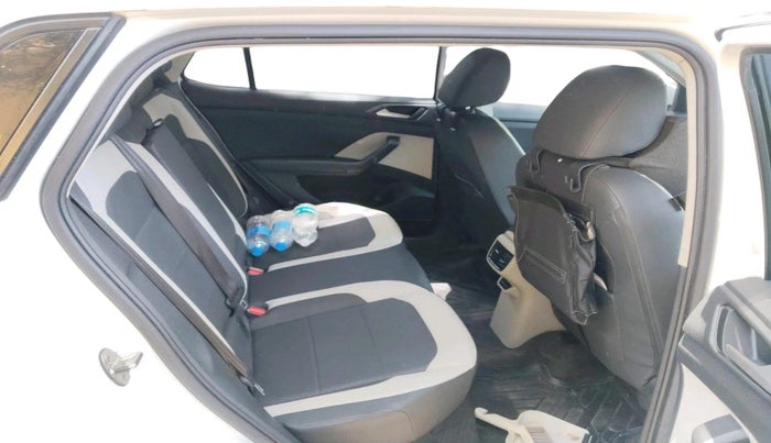 2022 Volkswagen TAIGUN TOPLINE 1.0 TSI AT, Petrol, Automatic, 57,175 km, interior