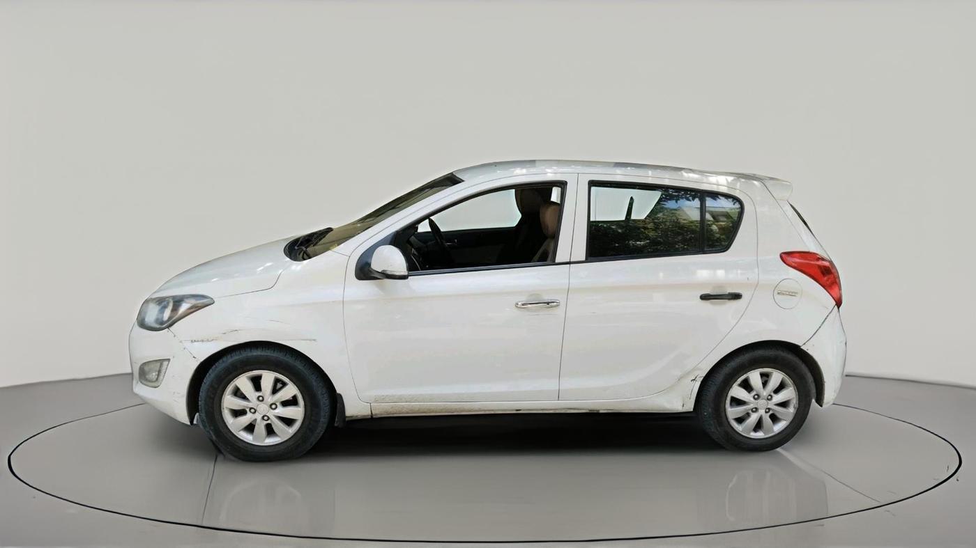 2014 Hyundai i20 ASTA 1.4 CRDI, Diesel, Manual, 3,02,706 km, exterior