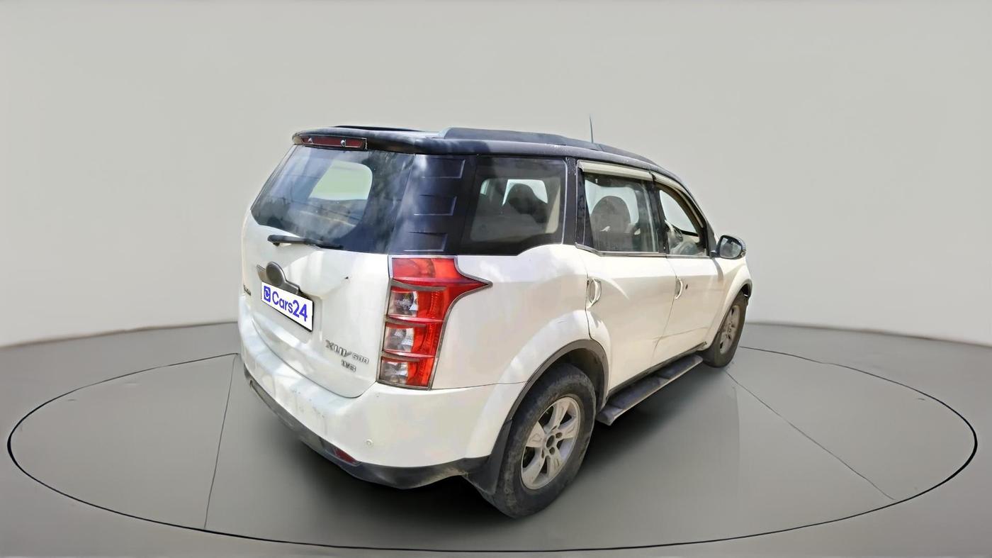 2012 Mahindra XUV500 W8, Diesel, Manual, 2,16,467 km, exterior