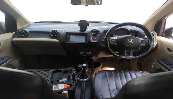 2015 Honda Amaze 1.5L I-DTEC S, Diesel, Manual, 1,12,409 km, interior